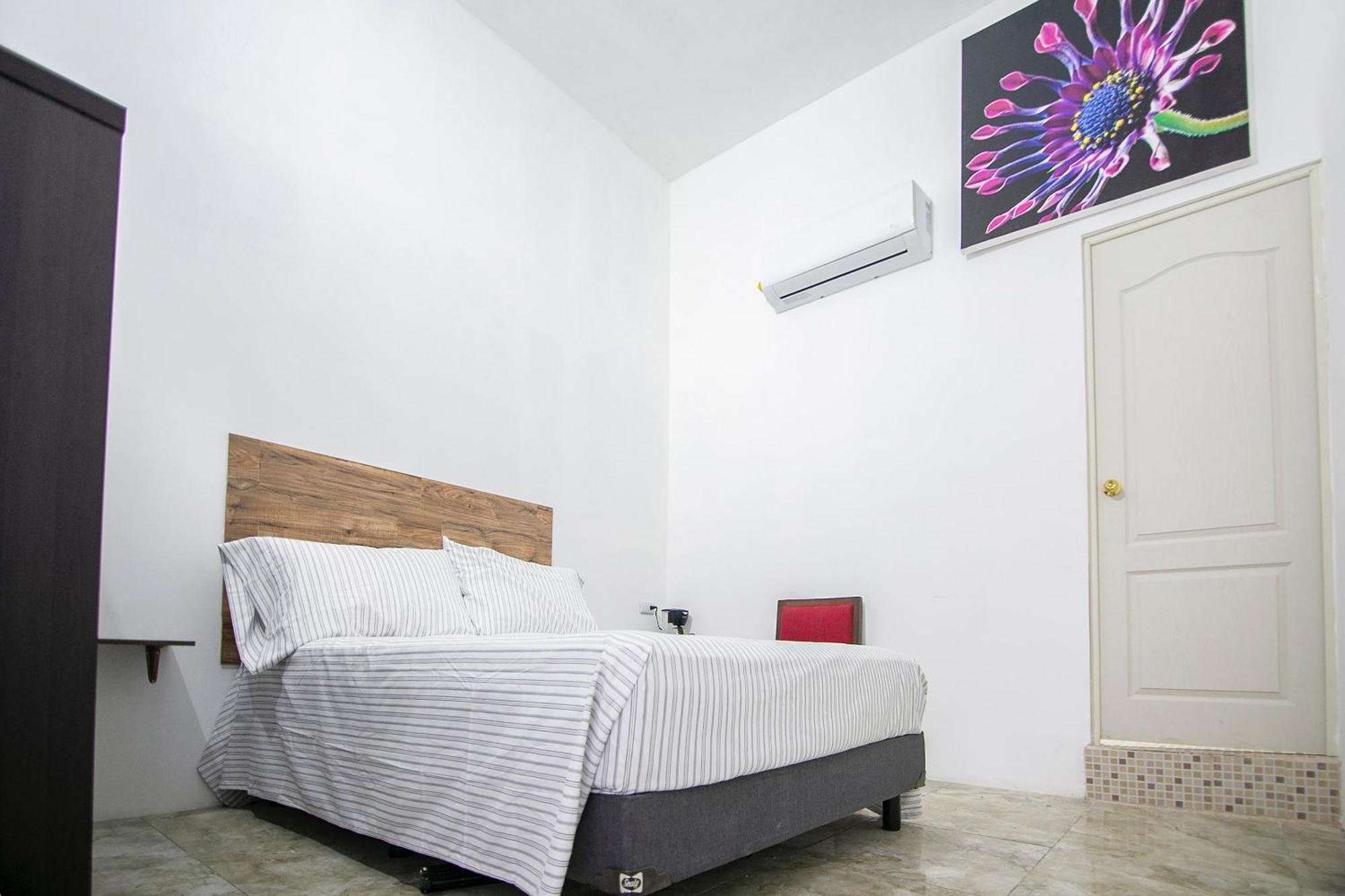 Oyo Hotel Plaza Las Torres, 카보산루카스 외부 사진